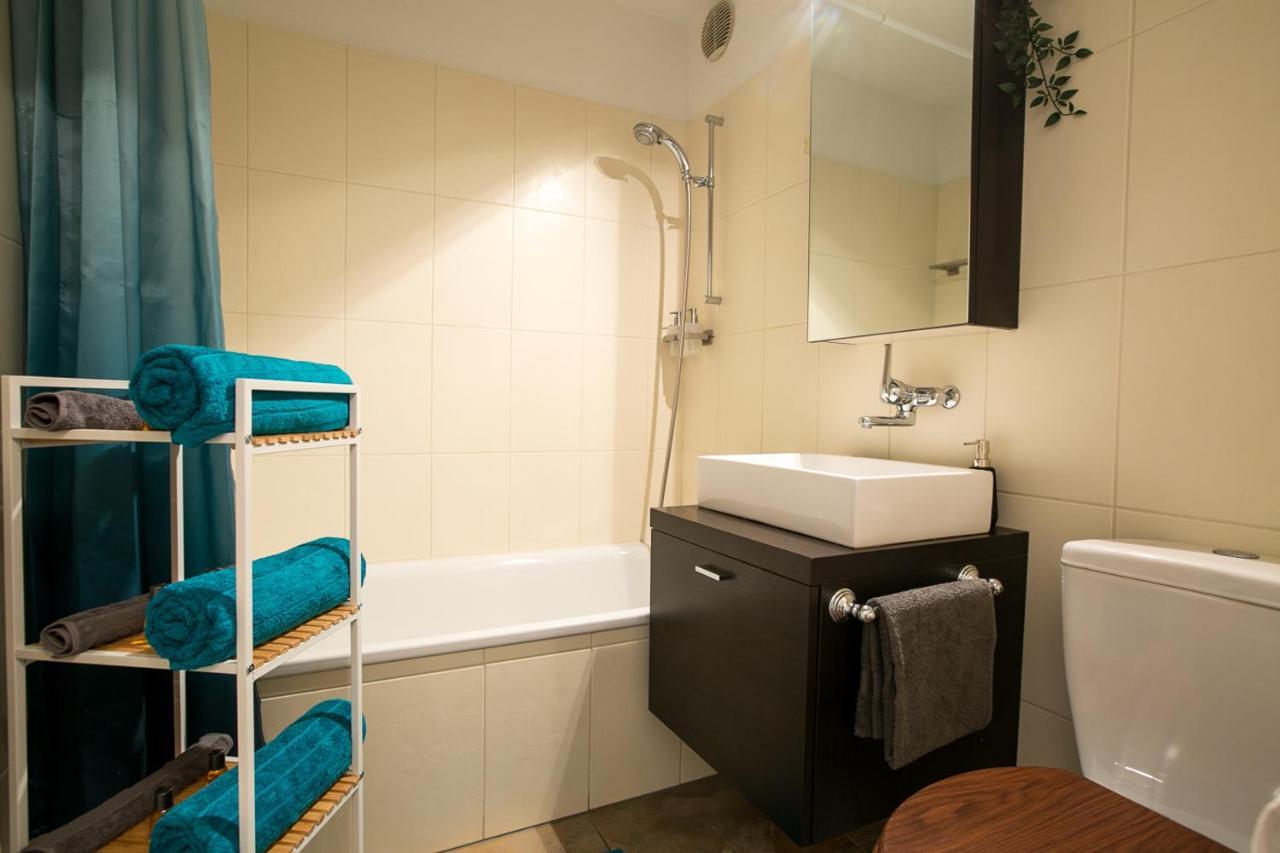 Spirit Apartments - Studio 2 - Kueche - Parkplatz เอนเกลเบิร์ก ภายนอก รูปภาพ