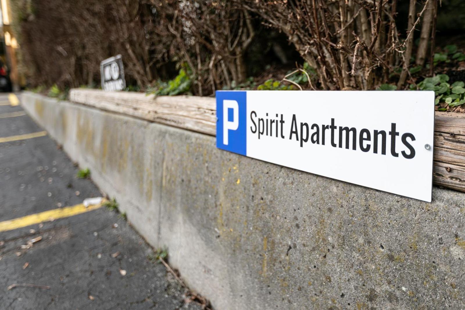 Spirit Apartments - Studio 2 - Kueche - Parkplatz เอนเกลเบิร์ก ภายนอก รูปภาพ